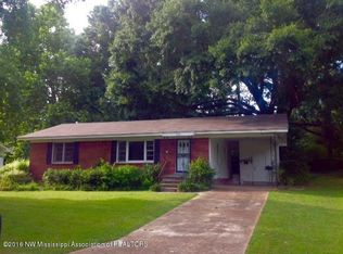 210 Evelyn St, Senatobia, MS 38668
