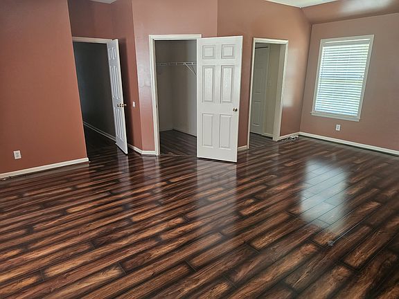 5th image of 9823 Minuteman Ct