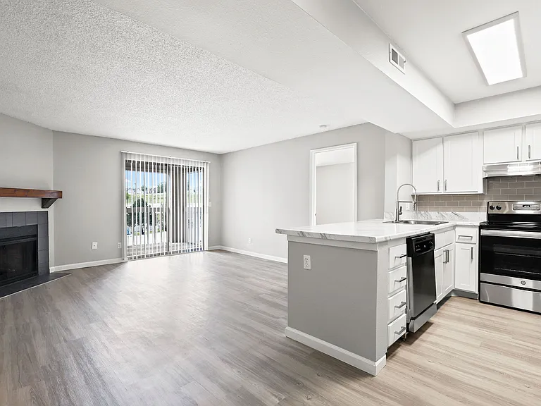 Quail Cove Apartments — Photo 15