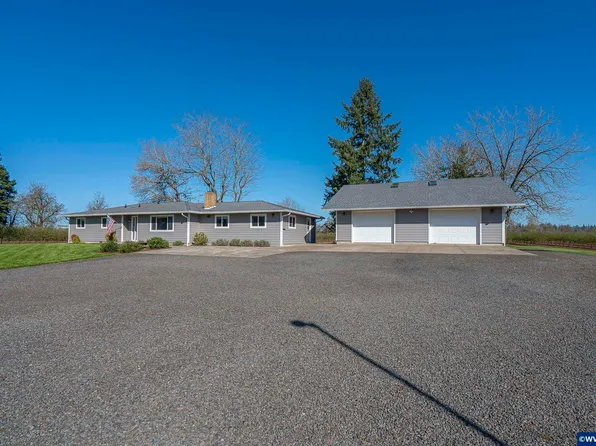 38565 Robinson Dr, Scio, OR 97374