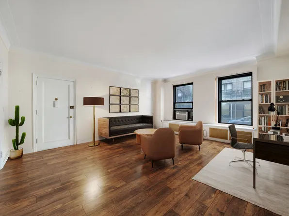 262 Central Park West 1B image 3 of 8