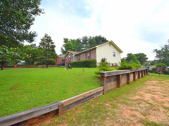 5th image of 215 Lee Road 486