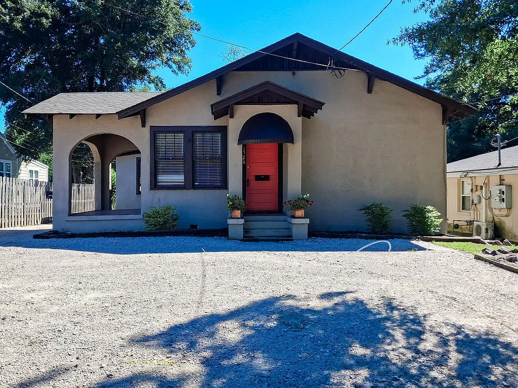 3 bed, 1661 sqft, $1,550 — Photo 1