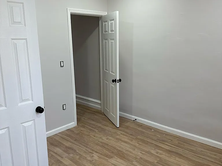 5635 Osage Ave — Photo 5