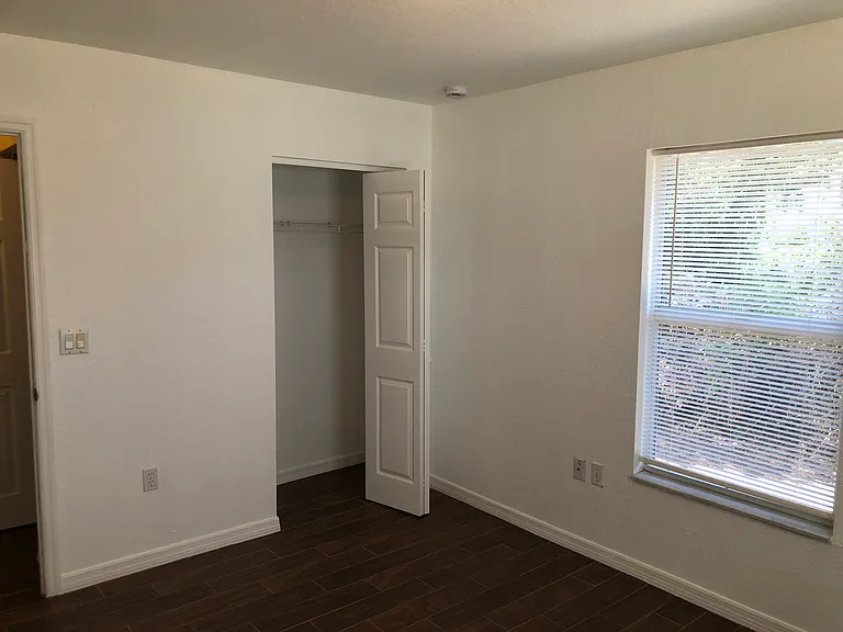 9068 Tunis Ave — Photo 19