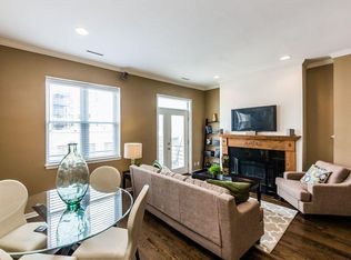 330 Diversey Pkwy, West Chicago, IL