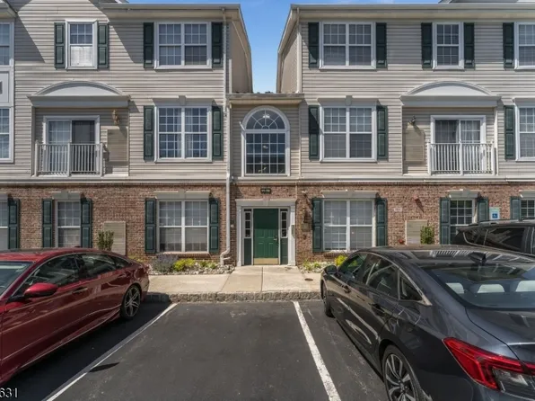 141 Limerick Ln, Lopatcong Twp., NJ 08865