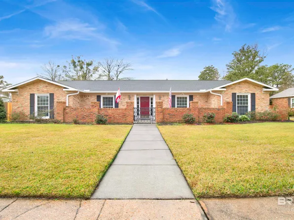 4159 Spring Valley Dr N, Mobile, AL 36693