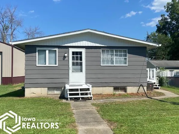 1723 S Wilson Ave, Mason City, IA 50401