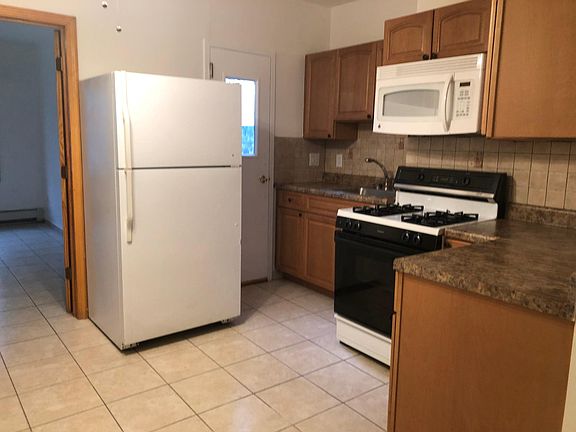 1st floor kitchen