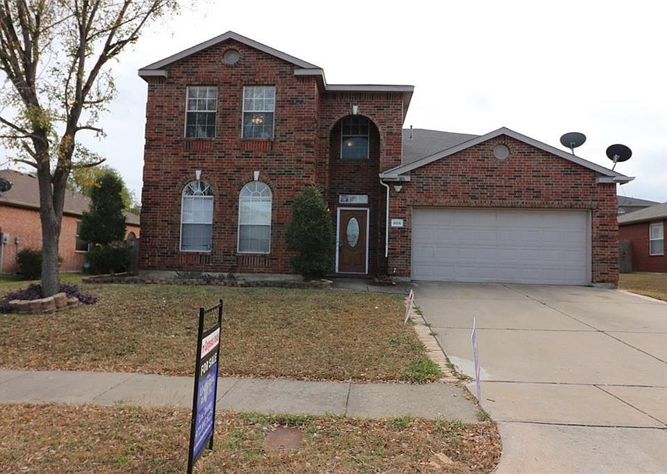 1st image of 806 Dunkirk Ln