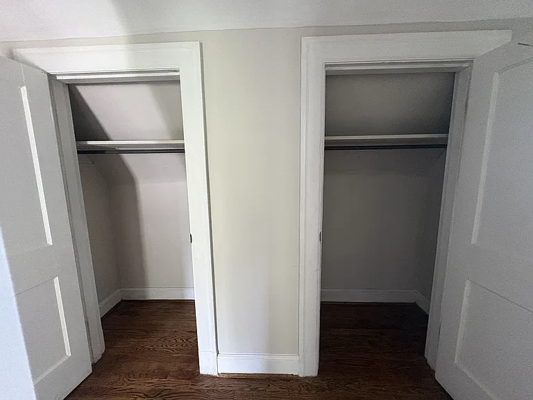 142 Grove Ave #C — Photo 11