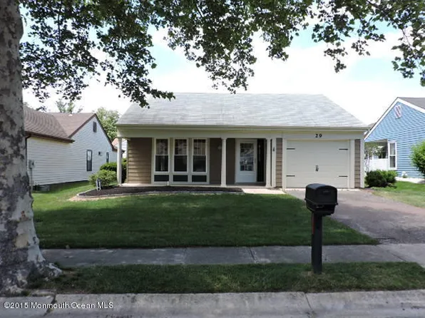 29 Flintshire Ter, Manchester, NJ 08759