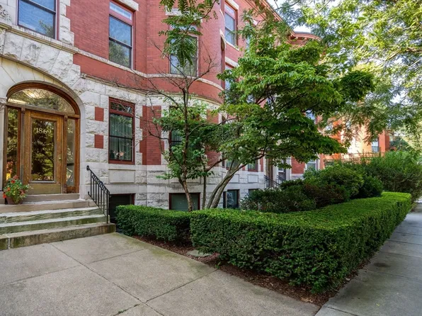 1869 Beacon St APT 4, Brookline, MA 02445