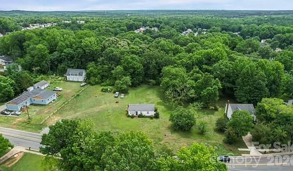 4th image of 8100 Plott Rd