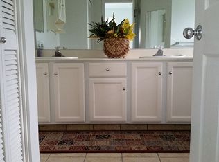 77 Poniu Cir, Wailuku, HI 96793