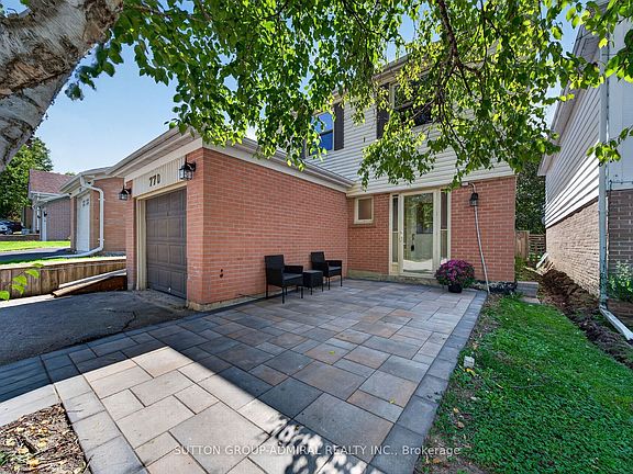 2nd image of 770 Pam Cres