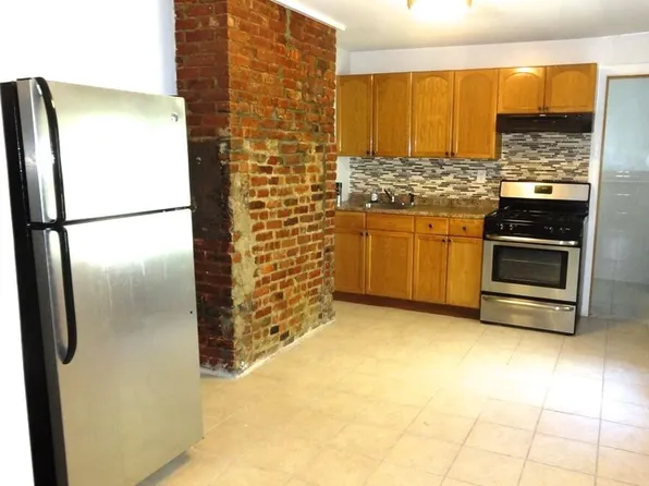 139 Woodbine St, Brooklyn, NY 11221