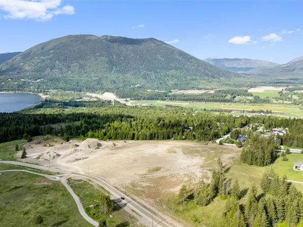 3690 Ford Rd, Columbia Shuswap, BC V0E 2X2