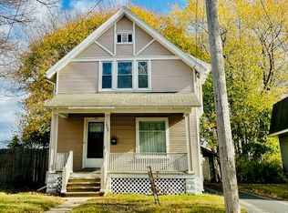 103 Sibben St, Manistee, MI 49660