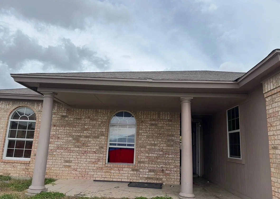 5 bed, 1300 sqft, $2,195 — Photo 2
