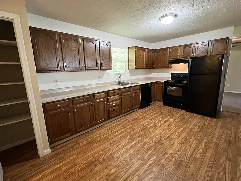 The Villas at Kingswood — Photo 14