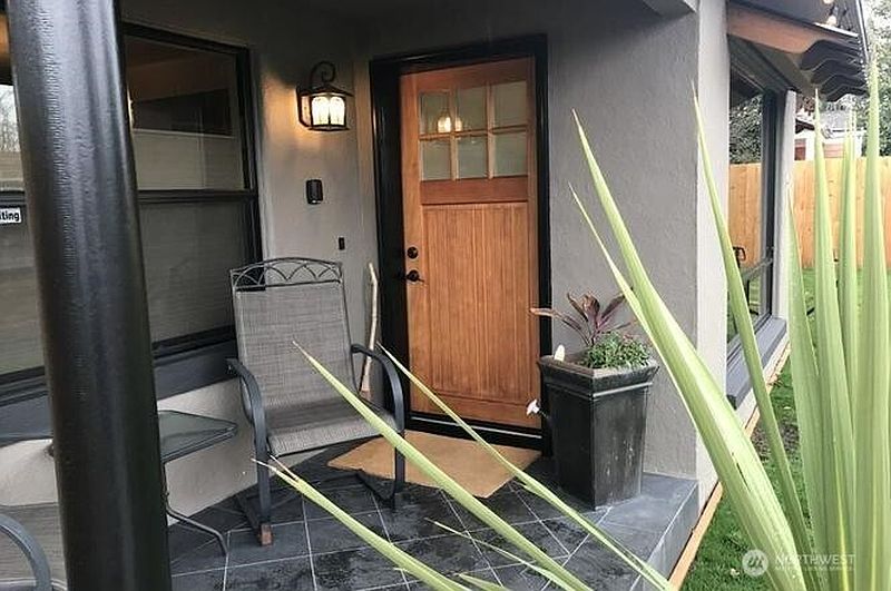 3rd image of 14637 8th Avenue SW