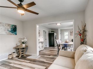 2336 Dean Ave, Des Moines, IA 50317