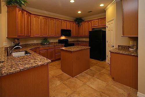 1st image of 604 Venice Pl