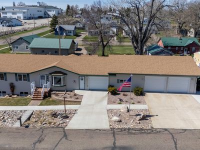 320 6th St, Riverdale, ND, 58565