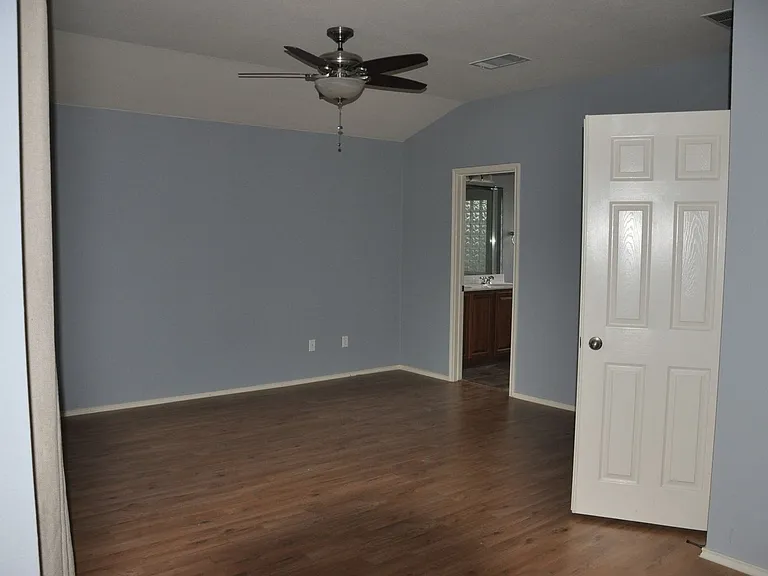 1501 Big Thicket Dr — Photo 19