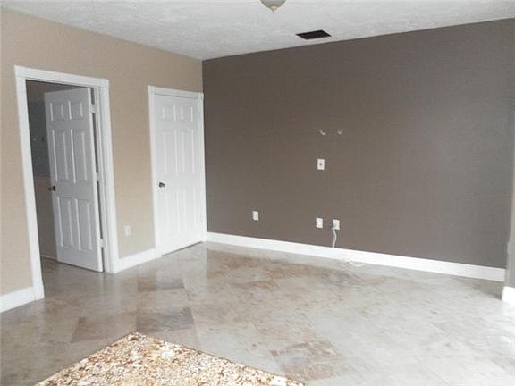 4th image of 9047 SW 211th Ln