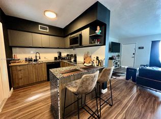 1135 101st St #2, Miami Beach, FL 33154
