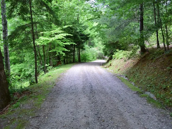 Crooked Creek Ln, Sylva, NC 28779