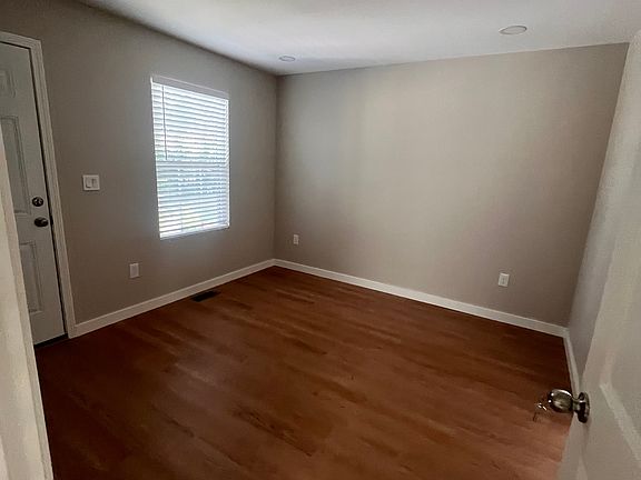 5th image of 2621 S 5th St #2