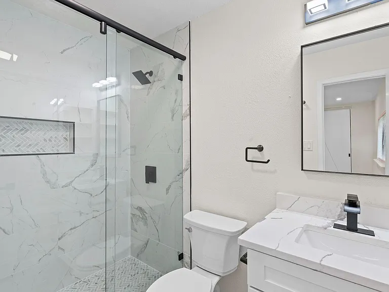 2508 Dovemeadow Dr — Photo 4