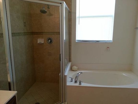 5th image of 9808 Solera Cove Point #101