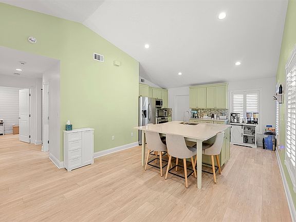 5th image of 13961 Oaklawn Place