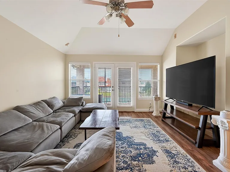 14419 Manorbier Ln — Photo 22
