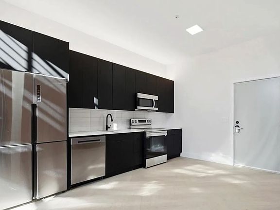 3rd image of 1705 N 7th St #19