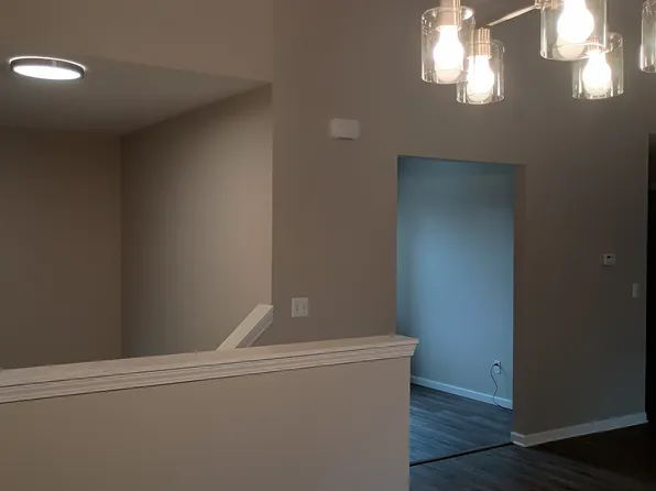 2256 Monarch Dr #2256, Utica, MI 48316