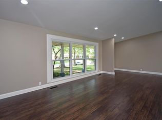 839 Woodruff Dr, Ballwin, MO