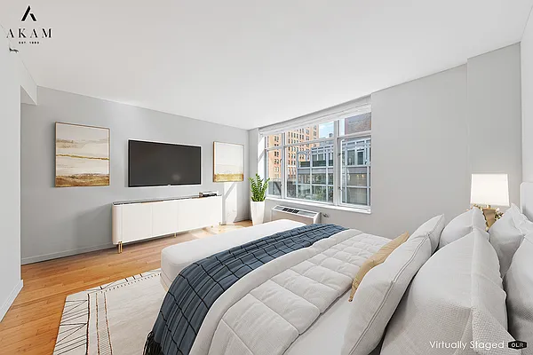 Rented by Akam Sales and Brokerage | media 5