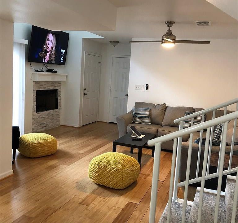 1st image of 333 Melrose Dr APT 31C