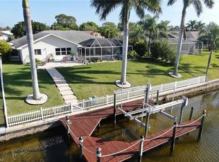 322 SE 31st Ter, Cape Coral, FL 33904