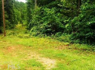 1045 McLendon Cir, Carrollton, GA 30117