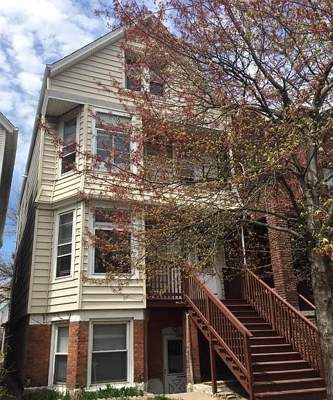3630 N Hermitage Ave #2 — Photo 1