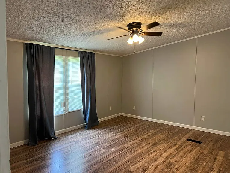 4609 Highway 78 E #5 — Photo 9