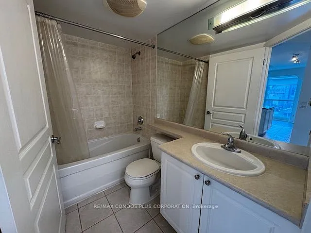 18 Yonge St #1805 — Photo 9