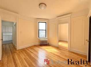 28-10 36th Ave #33, Astoria, NY 11106